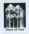 Twin krystaly